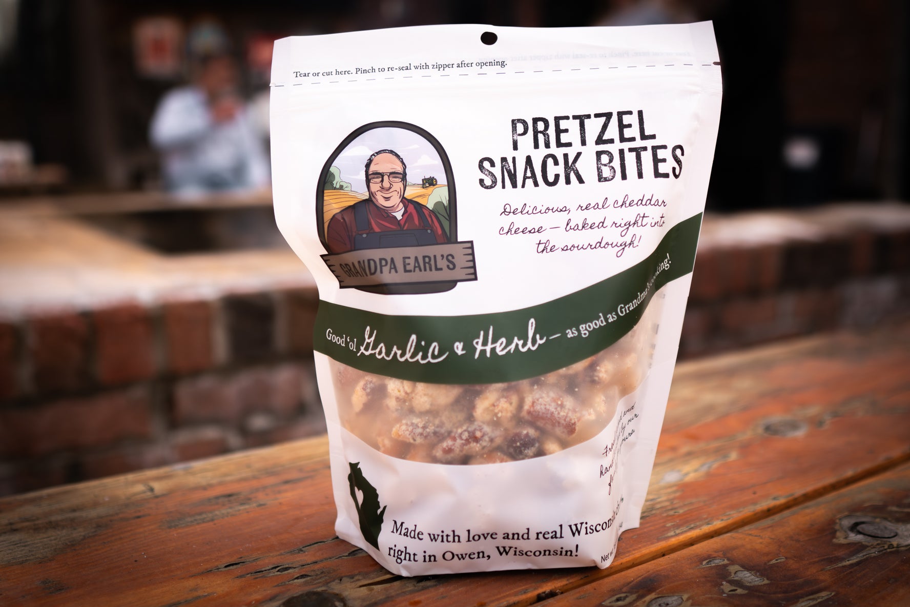 Garlic & Herb Seasoned Pretzel Bite, Family Bag (1 pound)